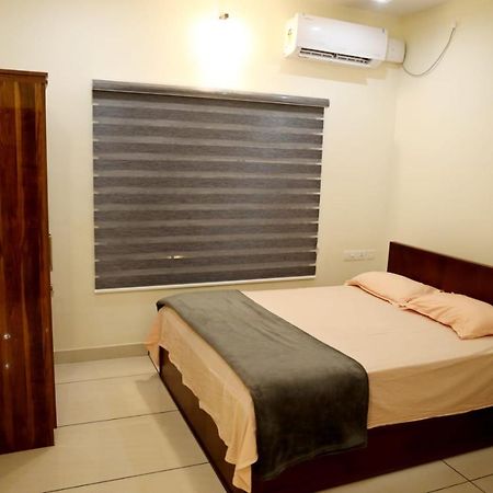 Clover Home Tiruvalla Eksteriør bilde