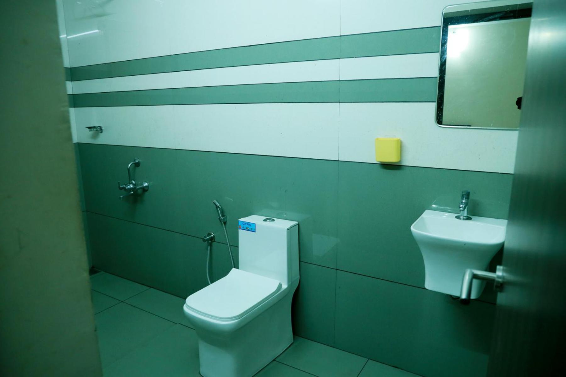Clover Home Tiruvalla Eksteriør bilde